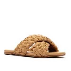 !! NEW !! Braided Slide Sandals in Tan Nude